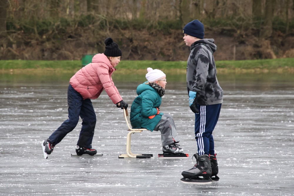 240111 SintNyk ijsbaan schaatsplezier c YvonneBijma 5  1000